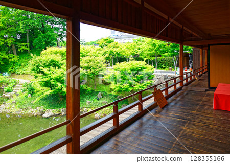 小倉城庭園:嫩葉新綠的書院 小倉城庭園:嫩葉新綠的書院 128355166