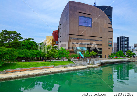 北九州河濱步道及紫川濱水廣場 128355292