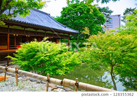 小倉城 新葉新綠的庭園、書院、日式房間 128355362