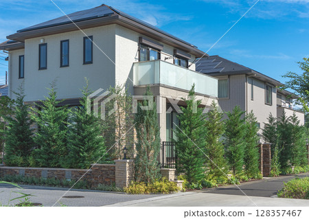 Detached house and refreshing blue sky 128357467