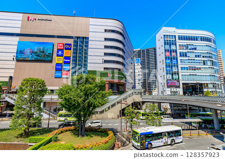 Saitama Prefecture, Kawaguchi City, Cityscape of Kawaguchi Station East Exit, Kawaguchi Casty Torara Terrace Kawaguchi 128357923
