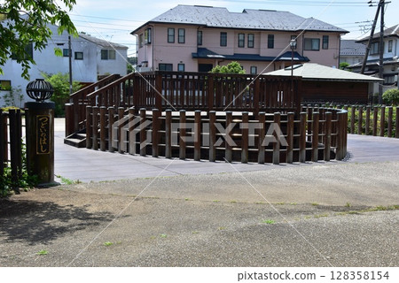 Yokohama City: Akuwa River Gathering Mahoroba Wooden Deck and the surrounding area 128358154