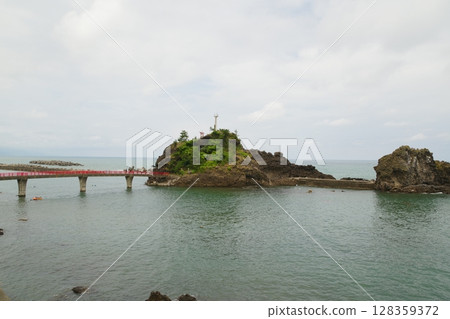 弁天岩燈塔鳥居 弁天岩燈塔鳥居 128359372