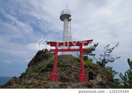 弁天岩燈塔鳥居 弁天岩燈塔鳥居 128359384
