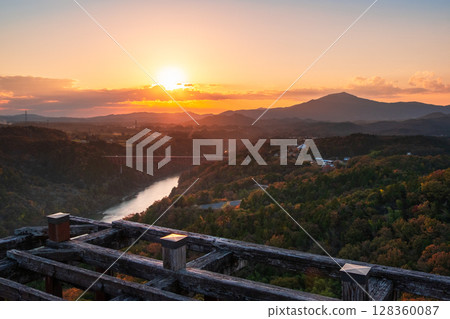 苗木城跡（秋天）：從天守閣眺望笠置山 128360087