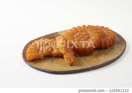 Yakka Korean sweets image Yakka Korean sweets image 128361122