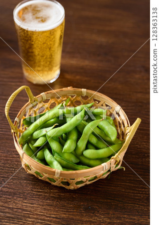 籃子裡的煮毛豆 128363138