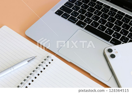Business items: Smartphone and PC 3:2 Business items: Smartphone and PC 3:2 128364515