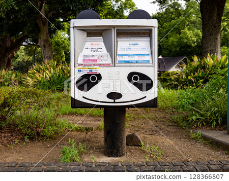 熊貓圖案的信箱（東京都台東區上野公園） 128366807