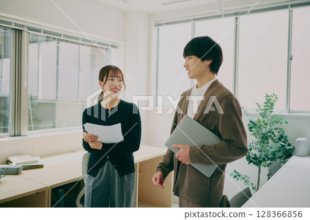 商務人士見面 128366856