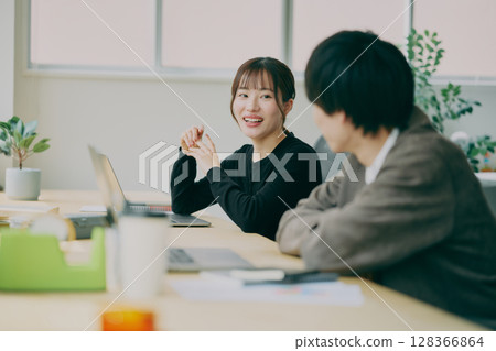 商務人士見面 128366864