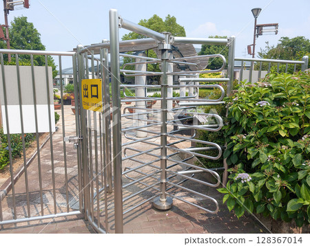 滋賀縣水生植物園水森 128367014