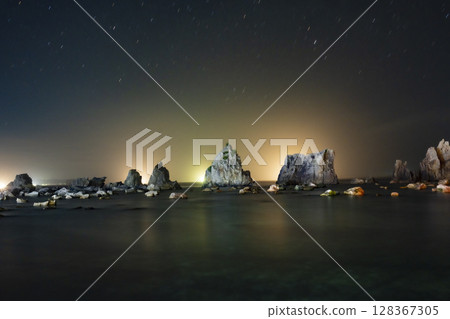 橋行岩之夜 128367305