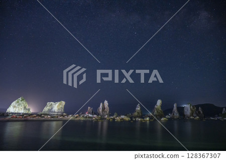 橋行岩之夜 128367307