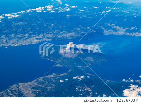 Sakurajima to raise plume 128367337