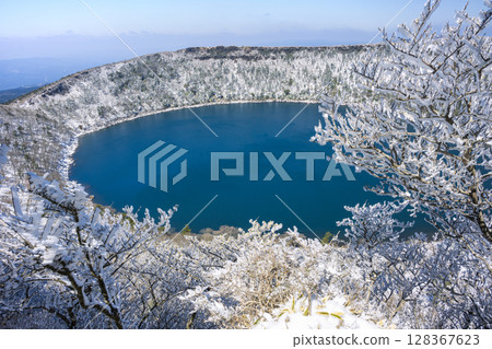大波池的霧凇樹木 大波池的霧凇樹木 128367623