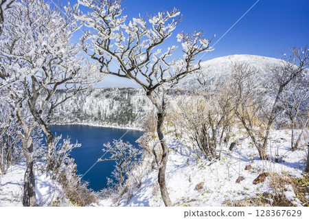 大波池的霧凇樹木 大波池的霧凇樹木 128367629