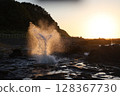 Waves and sunsets 128367730