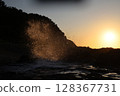 Waves and sunsets 128367731
