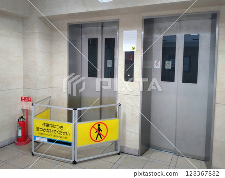 Elevator inspection guard Elevator inspection guard 128367882