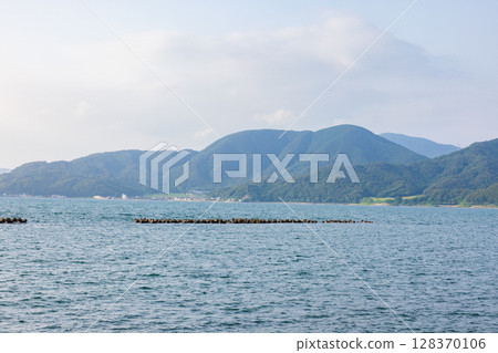 Seascape of Mihama Town, Fukui Prefecture 128370106