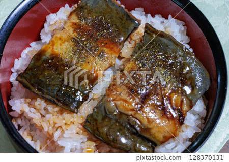 Delicious grilled eel 128370131