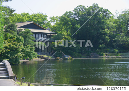 德川庭園:隔著龍泉湖眺望仙樓 德川庭園:隔著龍泉湖眺望仙樓 128370155