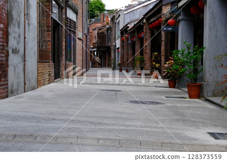 磚造建築的復古街景 磚造建築的復古街景 128373559