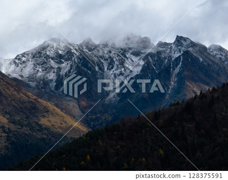 Aerial view of beautiful autumn forest landscape in China 128375591