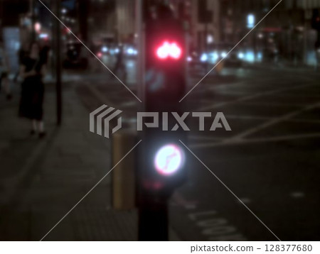 blurred of traffic lights at night 128377680