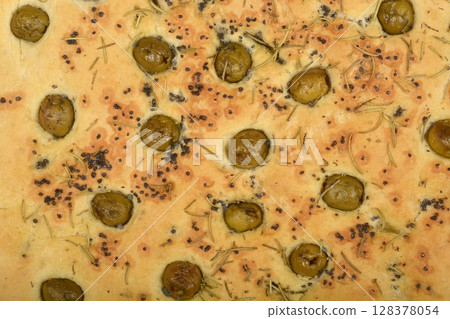 Golden-brown focaccia 128378054