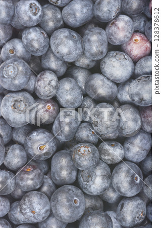 Fresh blueberries Fresh blueberries 128378612