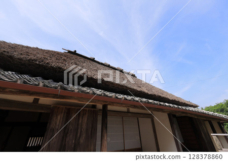 Iwasaki Yataro's birthplace and blue sky Iwasaki Yataro's birthplace and blue sky 128378860