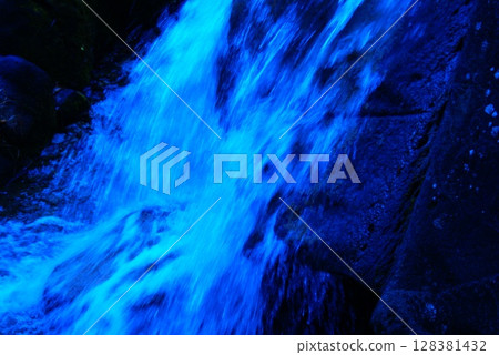 彩色河水石岩(2025年7月註冊) 彩色河水石岩(2025年7月註冊) 128381432