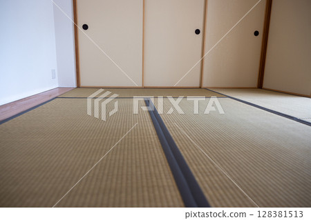 日式房間（附衣櫃） 128381513