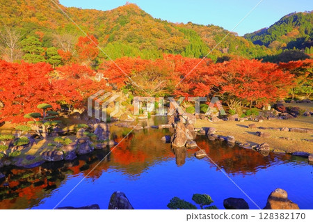 秋天的慶石園(矢馬溪/中津市) 秋天的慶石園(矢馬溪/中津市) 128382170