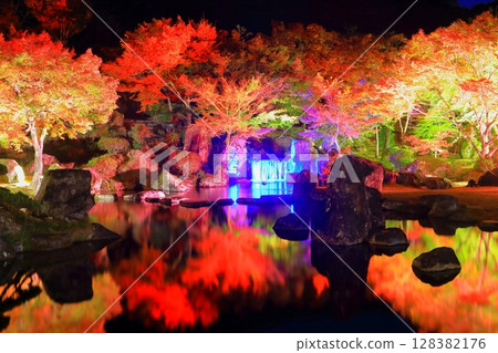 秋葉原的秋日(中津市耶馬溪的點燈處) 秋葉原的秋日(中津市耶馬溪的點燈處) 128382176