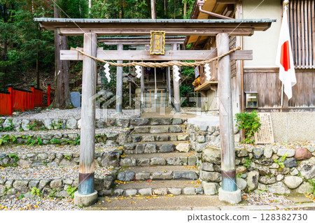 Torii of Mikami Shrine (God of Hair) in Yamatabuchiyamacho, Saga Kokura, Ukyo Ward, Kyoto City Torii of Mikami Shrine (God of Hair) in Yamatabuchiyamacho, Saga Kokura, Ukyo Ward, Kyoto City 128382730