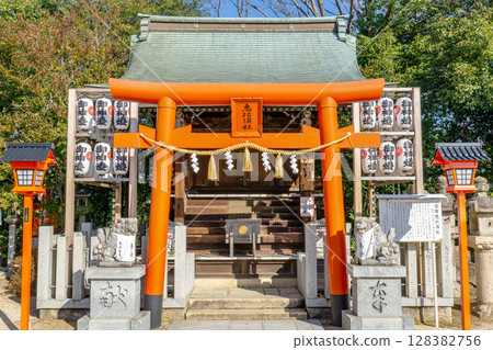Takarazuka Shrine in Shamachi, Takarazuka City, Hyogo Prefecture, Setsuesha (Takarazuka Ebisu Shrine) 128382756