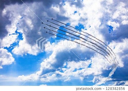 藍色衝擊波航空展 藍色衝擊波航空展 128382856