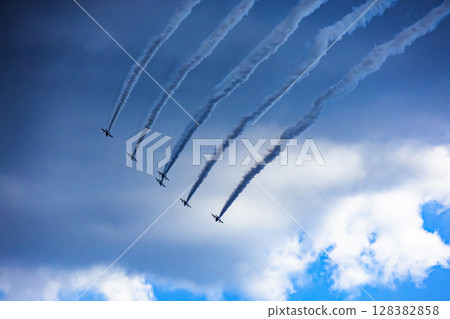 藍色衝擊波航空展 藍色衝擊波航空展 128382858