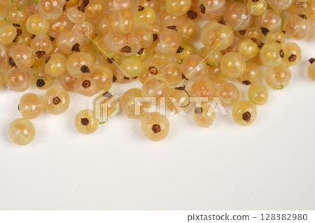 White currants 128382980