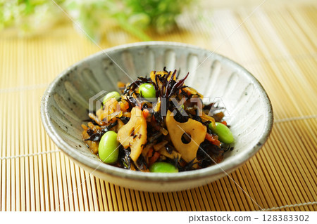 Simmered hijiki and edamame Simmered hijiki and edamame 128383302