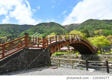 Narai-Kiso Bridge, Nagano Prefecture, crossing the old Nakasendo road 128384277