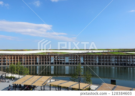 The large roof ring of the Osaka Kansai Expo (EXPO2025) 128384603