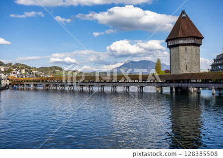 Chapel bridge, kapellbruck in lucerne, switzerland Chapel bridge, kapellbruck in lucerne, switzerland 128385508