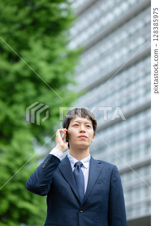 商人談智能手機 128385975
