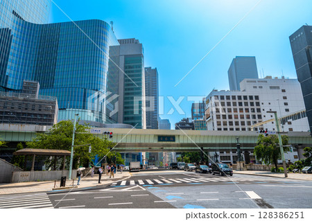 Scenery around Nihonbashi, Tokyo 128386251