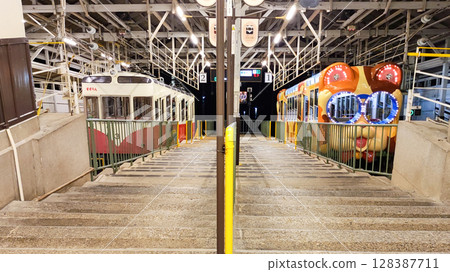 Ikoma Cable Hozanji Station 128387711