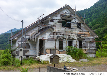 A beautiful old building in Hyogo, Japan 128391348